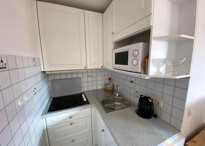 Sylvie Steinhardt, Wohnung 3